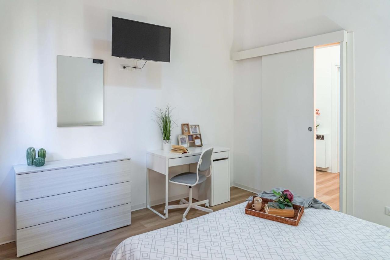 Casa Golgi - Pavia City - By Host4U Luaran gambar