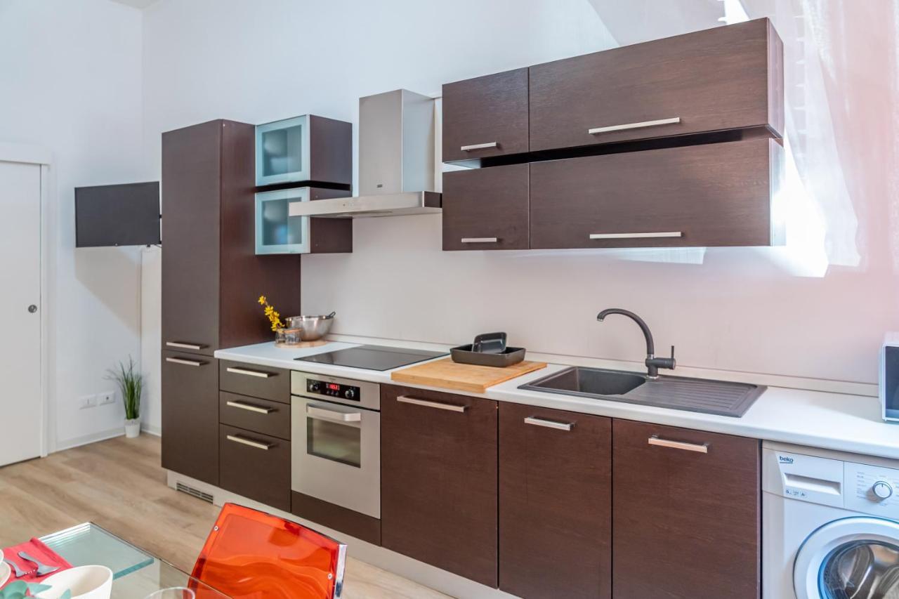 Casa Golgi - Pavia City - By Host4U Luaran gambar