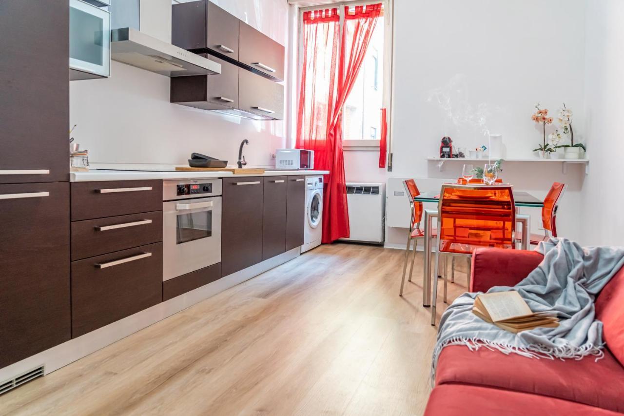 Casa Golgi - Pavia City - By Host4U Luaran gambar